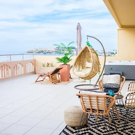 شقة Thea - Rooftop Seaview Jacuzzi