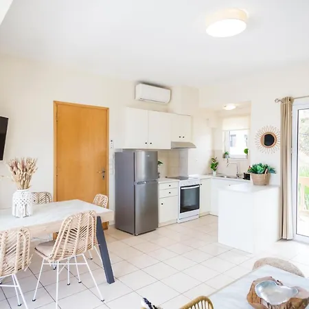 Апартаменты Thea - Rooftop Seaview Jacuzzi Ретимно