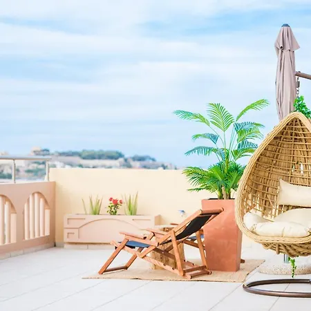 Thea - Rooftop Seaview Jacuzzi شقة ريثيمنو