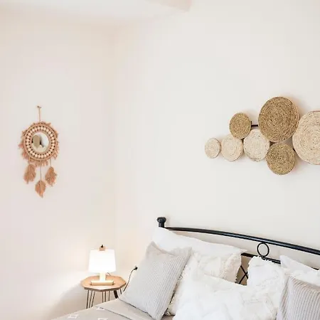 Apartment Thea - Rooftop Seaview Jacuzzi