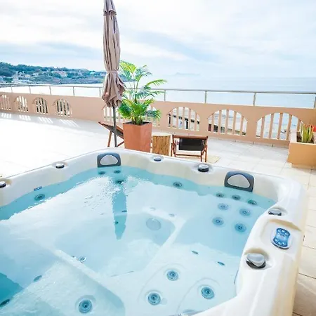 Thea - Rooftop Seaview Jacuzzi Rethimno