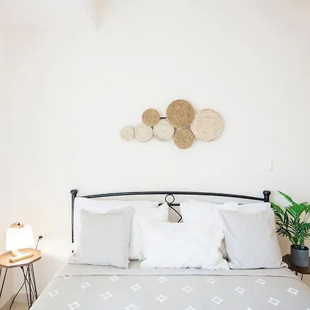 Thea - Rooftop Seaview Jacuzzi *