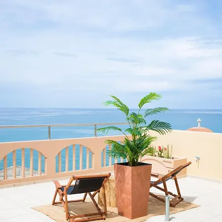 شقة Thea - Rooftop Seaview Jacuzzi